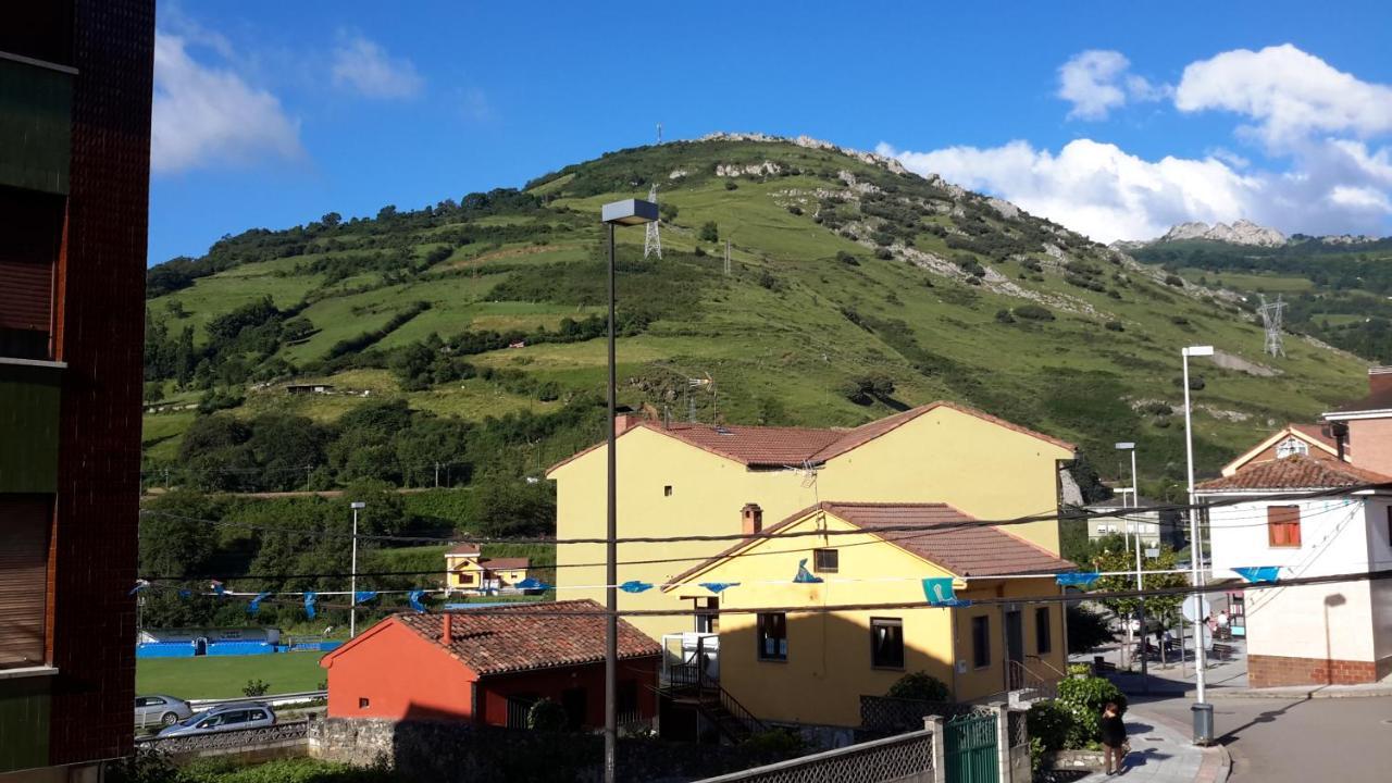 Apartamentos Campomanes Buitenkant foto